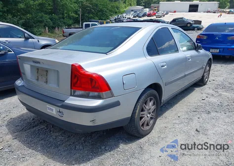 2004 Volvo S60 2.4 from USA, damaged, VIN YV1RS61T442325316